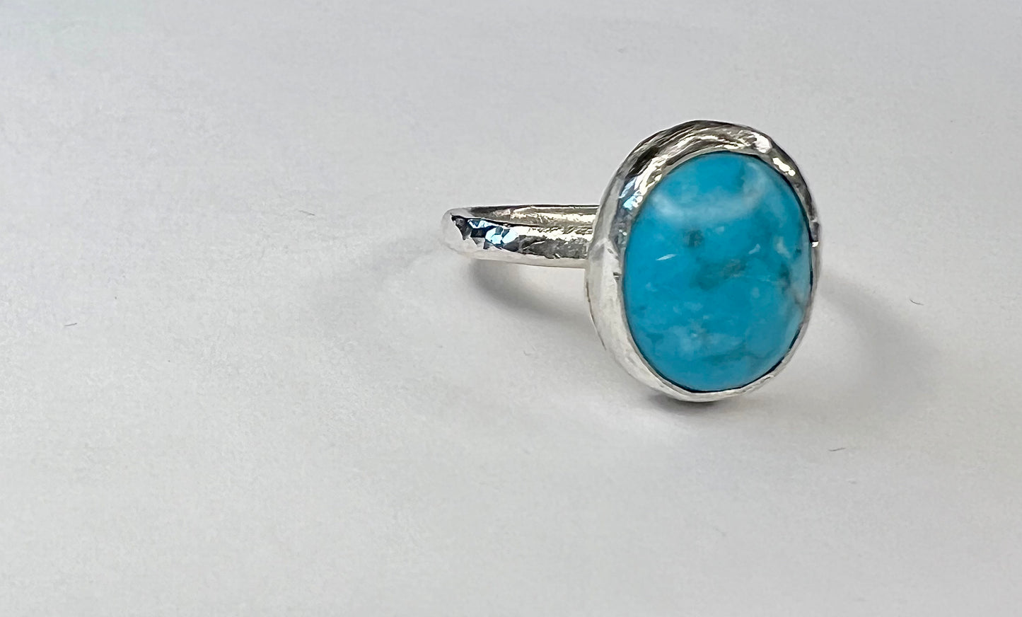 Turquoise cabochon Ring